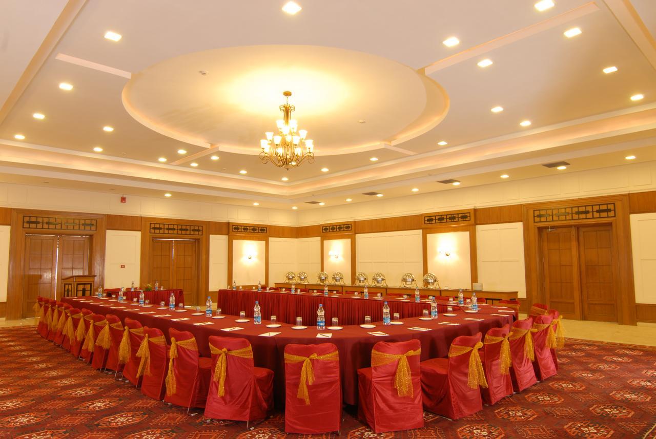 Chanakya Bnr Hotel Ranchi Buitenkant foto