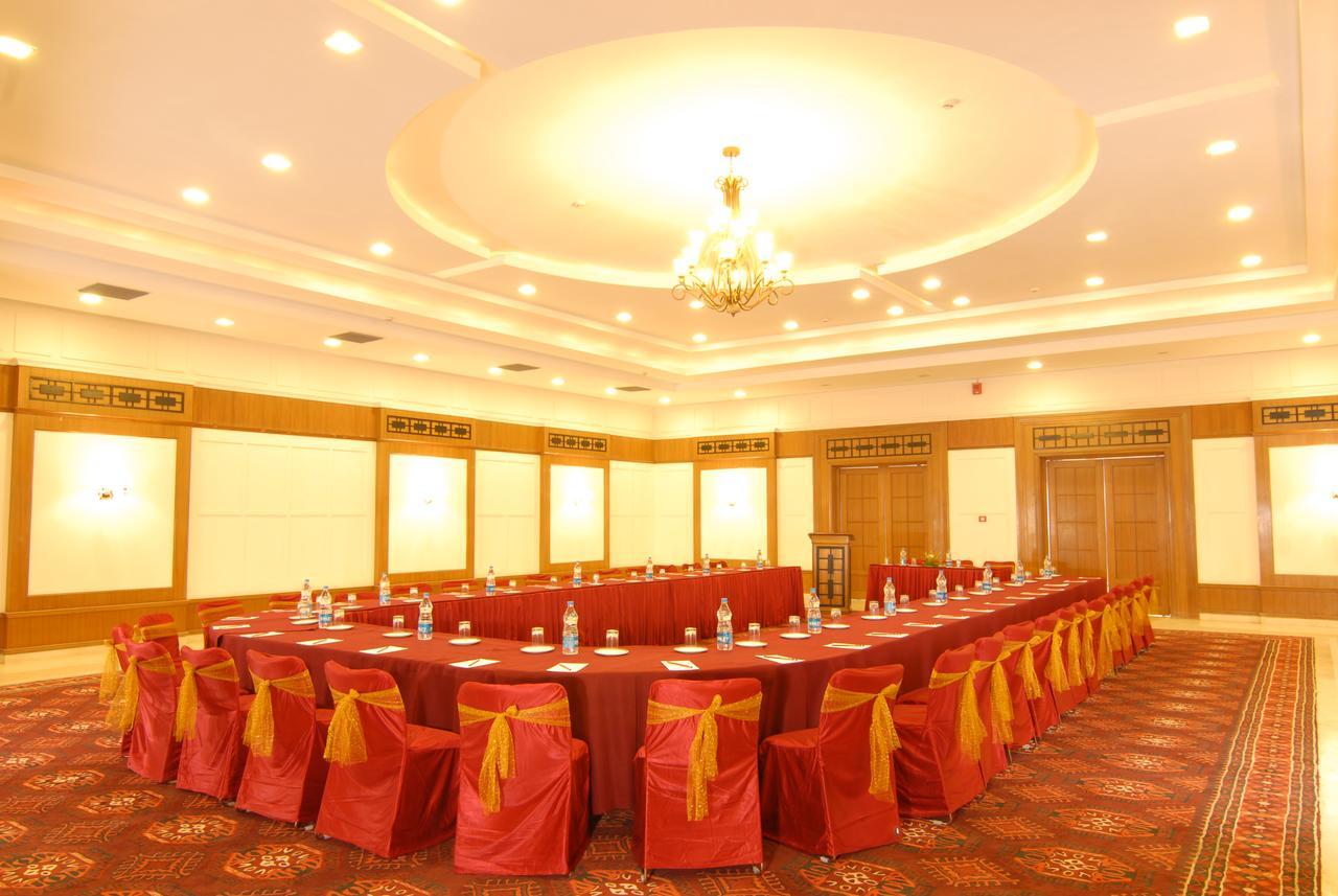 Chanakya Bnr Hotel Ranchi Buitenkant foto