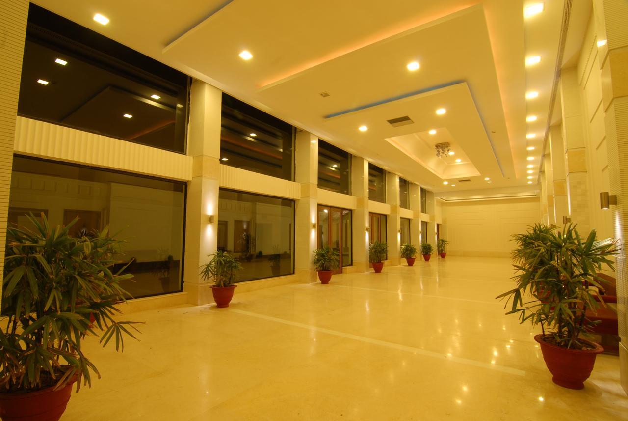 Chanakya Bnr Hotel Ranchi Buitenkant foto